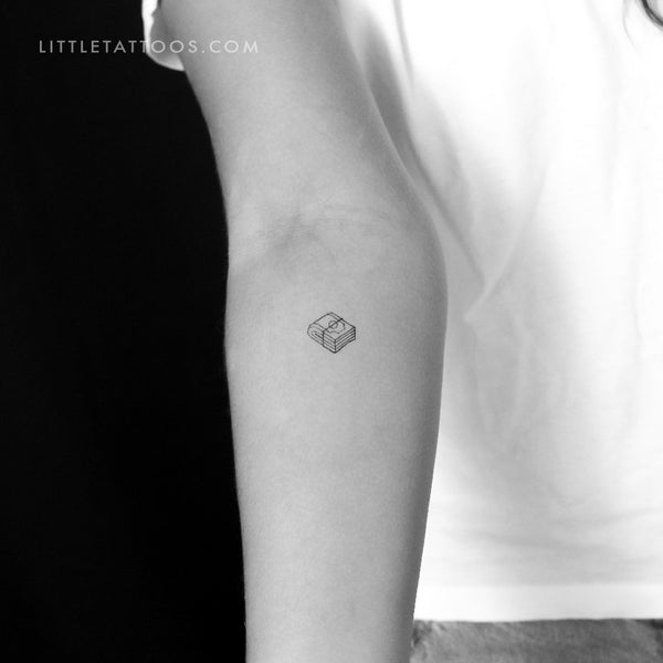 Roll Of Money Temporary Tattoo - Set of 3