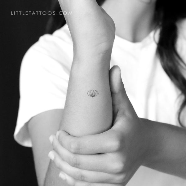 Minimalist Hand Fan Temporary Tattoo - Set of 3