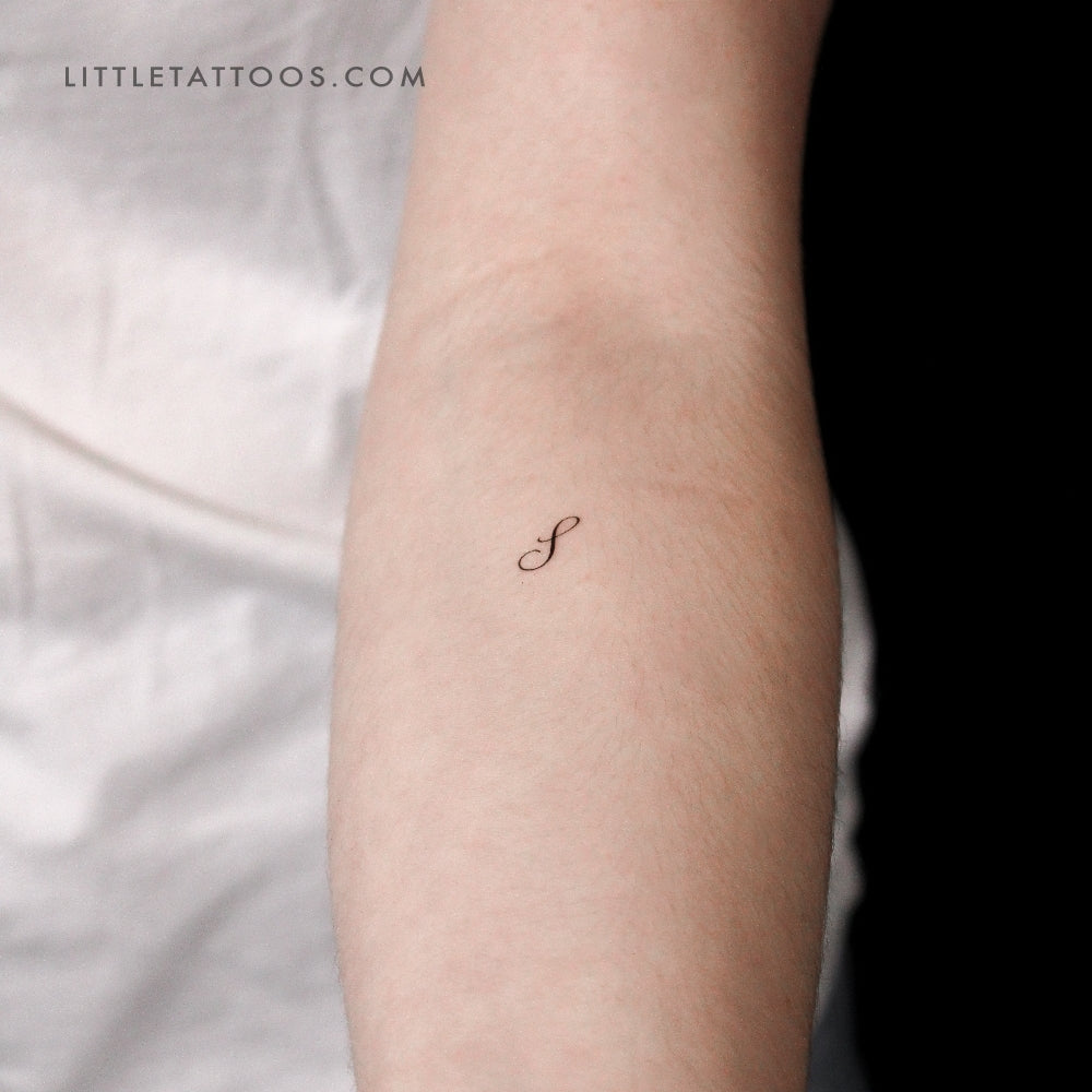 Tatuaje temporal con letra S cursiva (juego de 3)