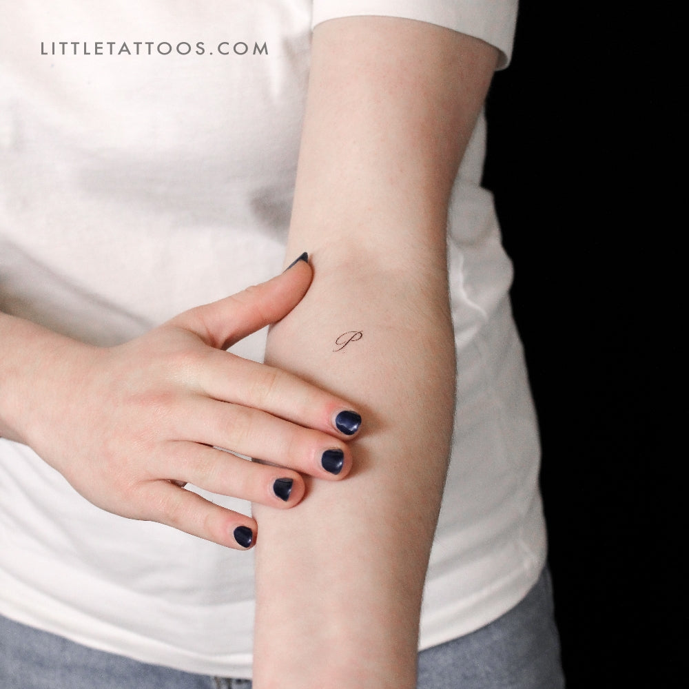 Tatuaje temporal con la letra P (juego de 3)