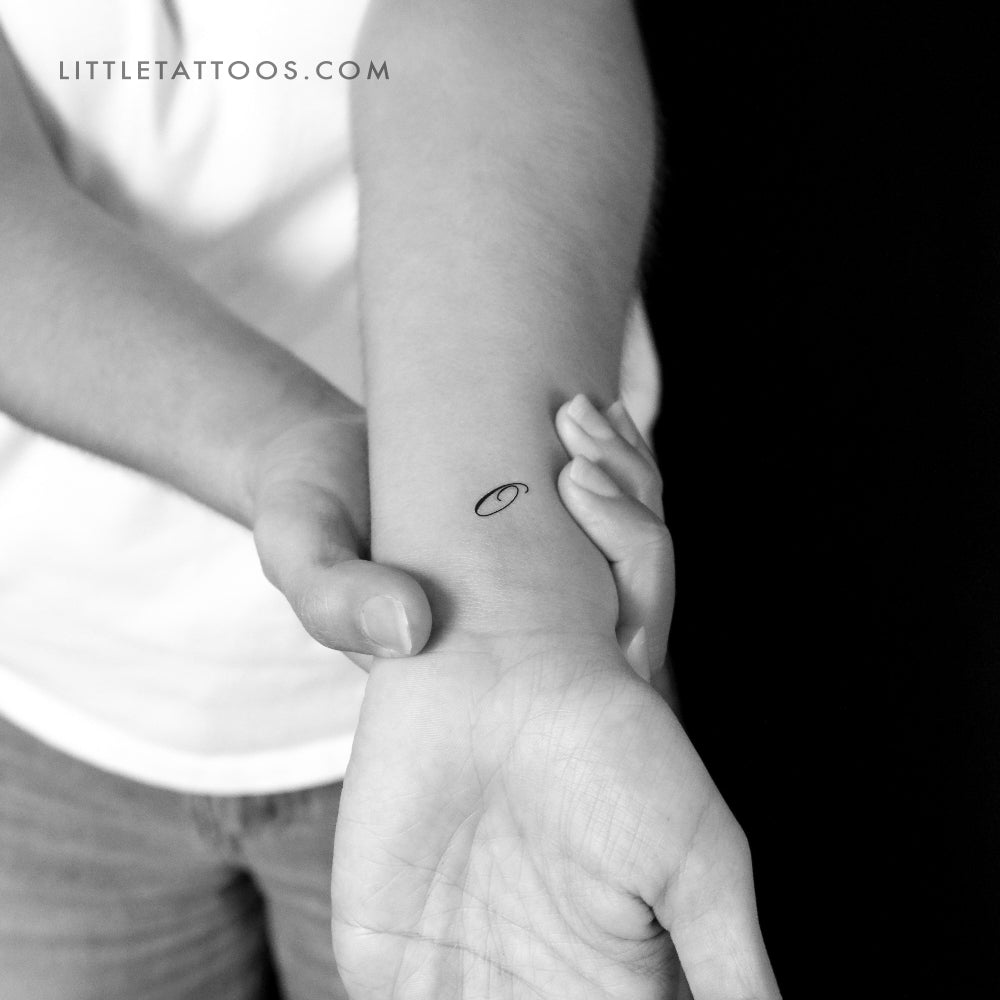 Cursive O Script Temporary Tattoo - Set of 3