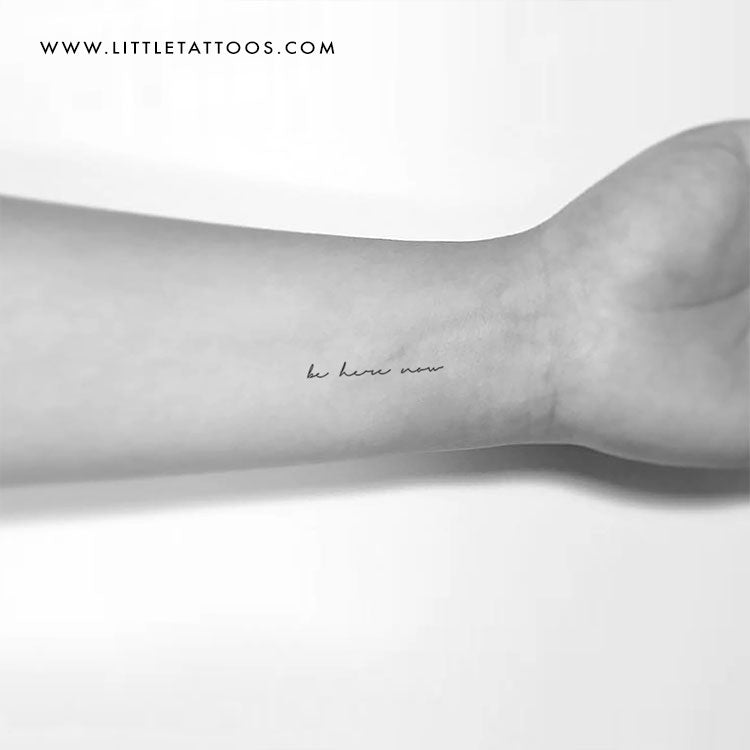 Tatuaje temporal pequeño "Be Here Now" (juego de 3)