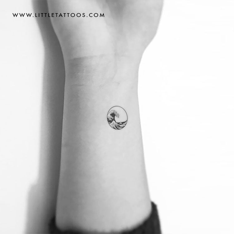 Minimalist The Great Wave off Kanagawa Circle Temporary Tattoo - Set of 3