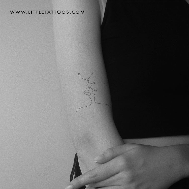 Tatuaje temporal de beso de Harmlessberry (juego de 3)