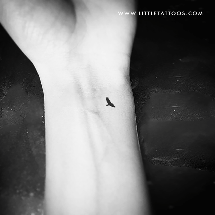 Tatuaje temporal pequeño de águila en vuelo (juego de 3)