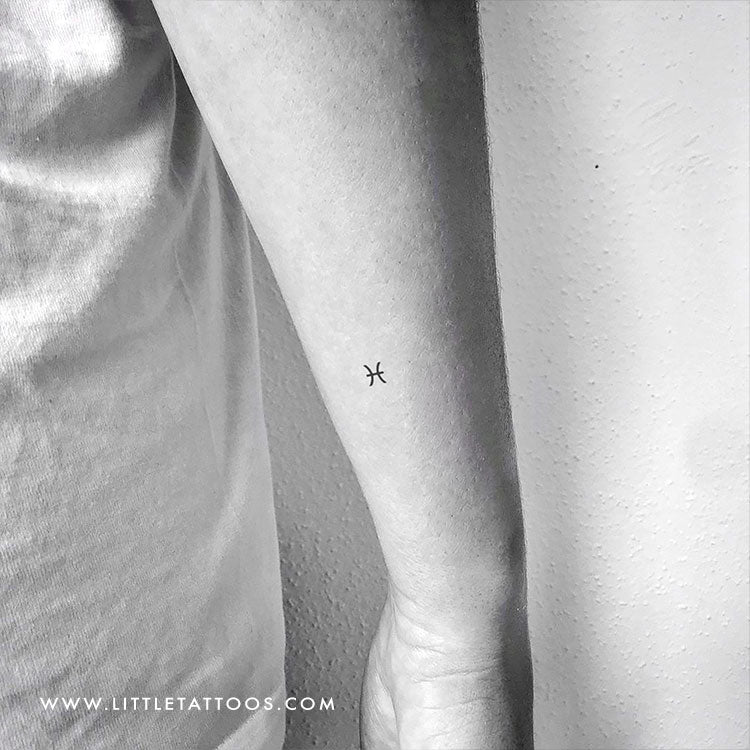 Pisces Zodiac Symbol Temporary Tattoo - Set of 3