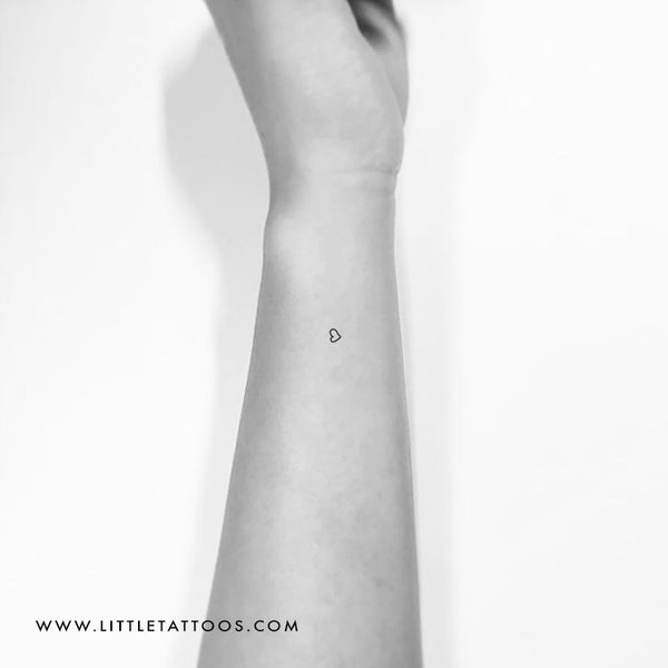 Tiny Hand-Drawn Heart Outline Temporary Tattoo - Set of 3