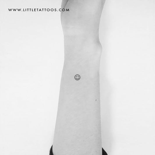 Minimalist Smile Temporary Tattoo (Set of 3)